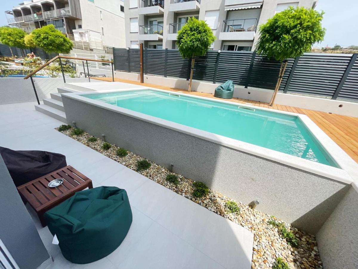 Cozy Seaside Apartment With Pool & Terrace Split Dış mekan fotoğraf