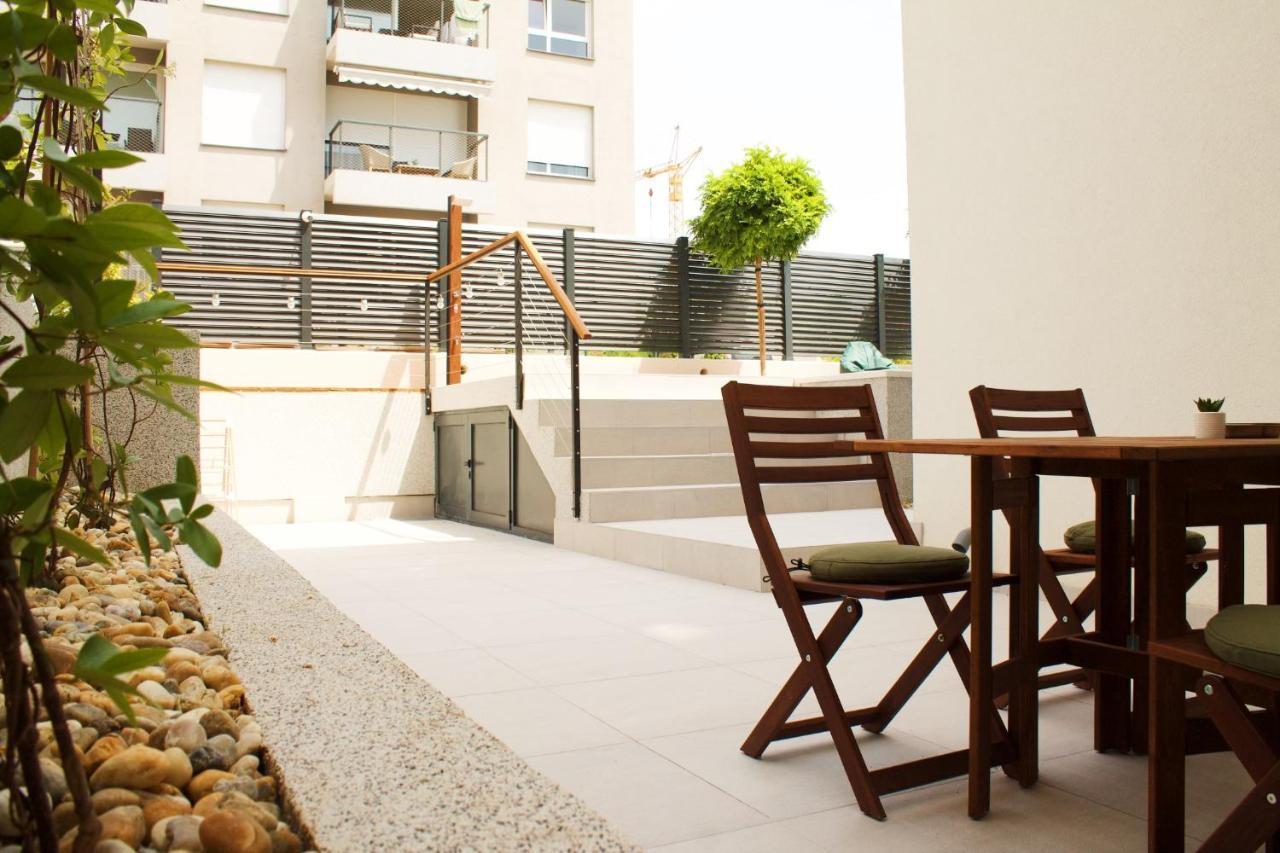 Cozy Seaside Apartment With Pool & Terrace Split Dış mekan fotoğraf