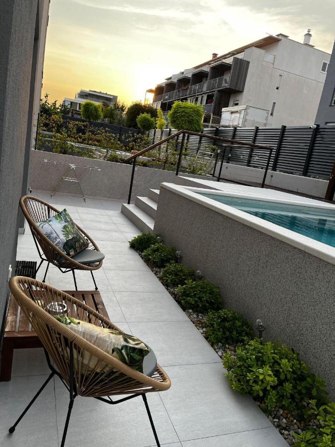 Cozy Seaside Apartment With Pool & Terrace Split Dış mekan fotoğraf